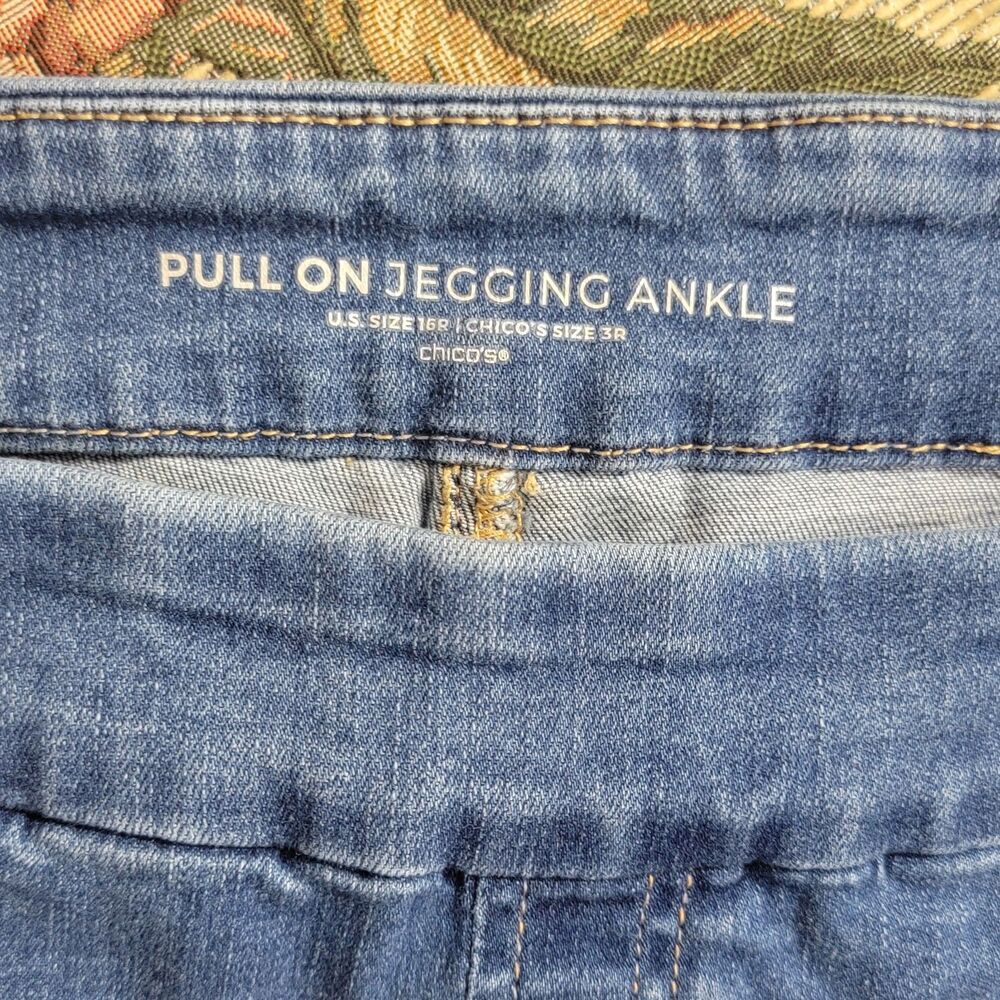 Chicos Jeans 3 Womens 16 Blue Pull On Jegging Ankle High Rise Floral Embroidered - Picture 10 of 12